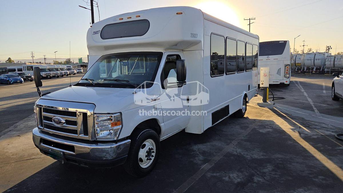 Used 2016  Starcraft