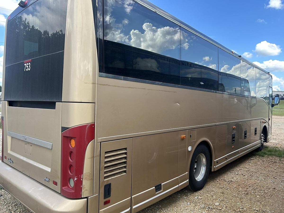 Used 2017 VAN HOOL CX35