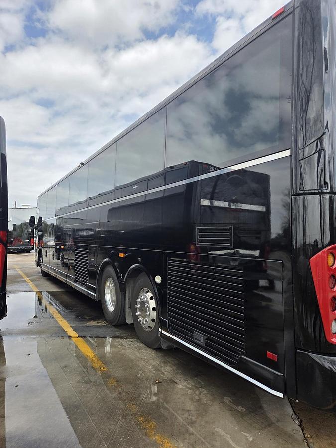 Used 2019 VAN HOOL CX45