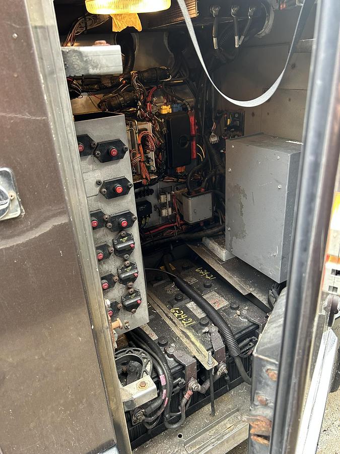 Used 2005 PREVOST H3-45