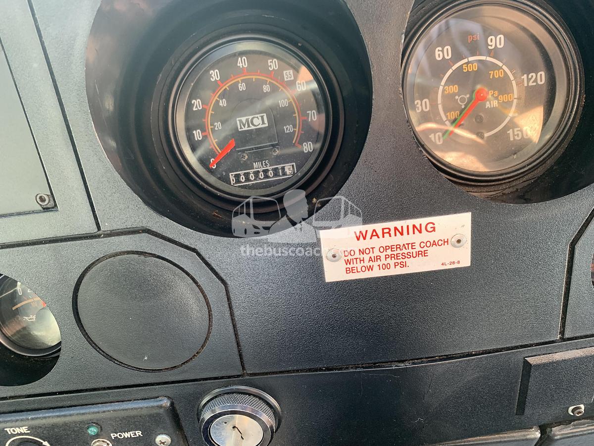 Used 2003 MCI D4500