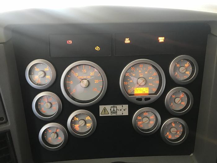 Used 2006 MCI E4500 Conv
