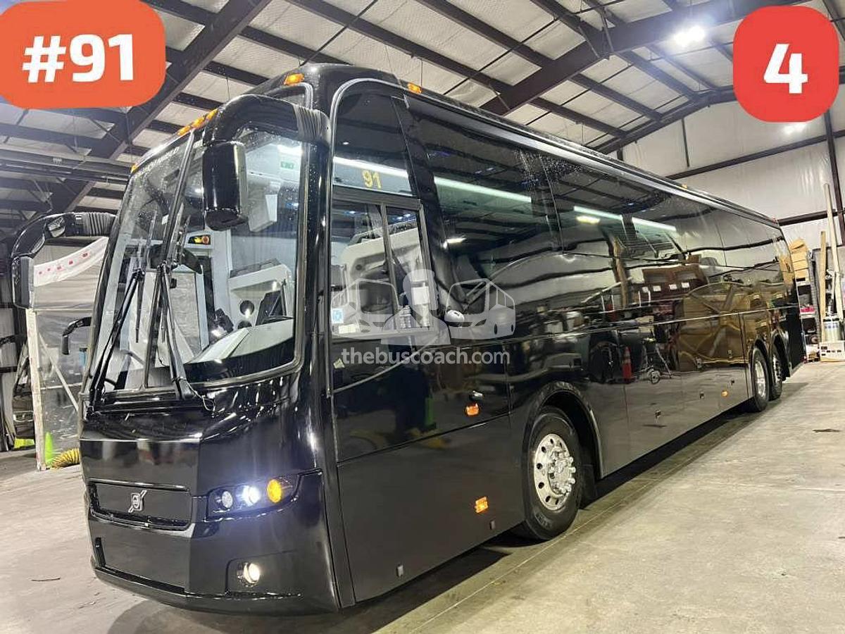 Used VOLVO 9700