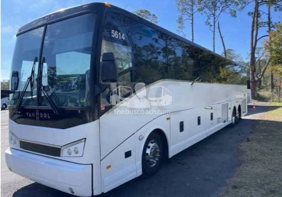 Used 2018 VAN HOOL CX45