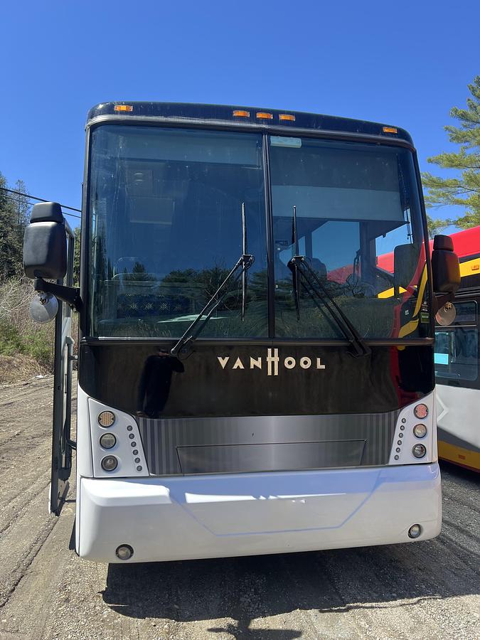 Used 2017 VAN HOOL CX45 ADA