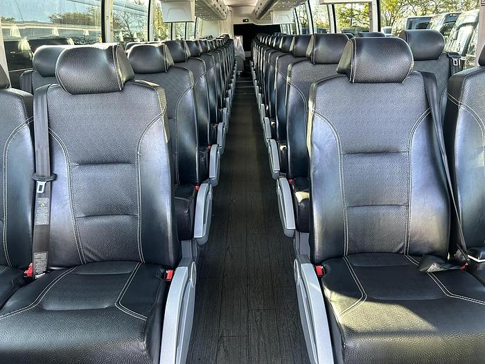 Used 2018 VOLVO 9700