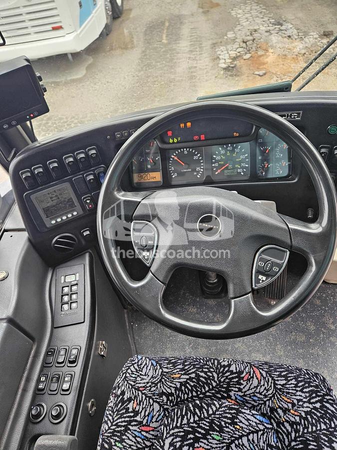 Used 2009 PREVOST H3-45 ADA