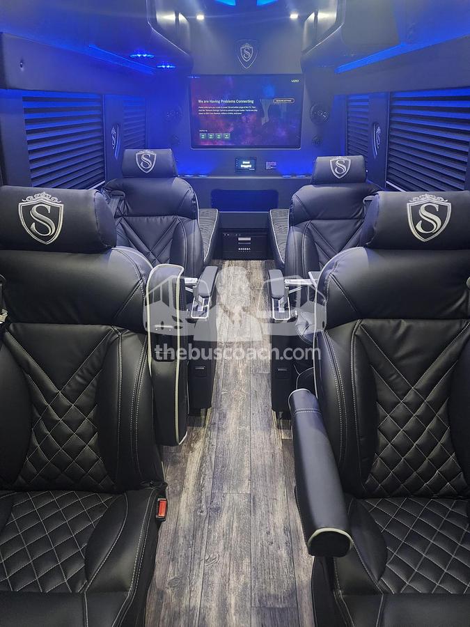 2026 Mercedes Benz 3500 Ext Family