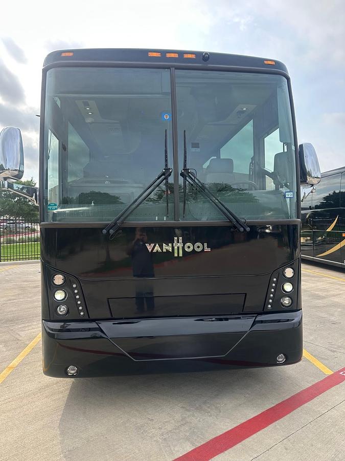 Used 2018 VAN HOOL CX35