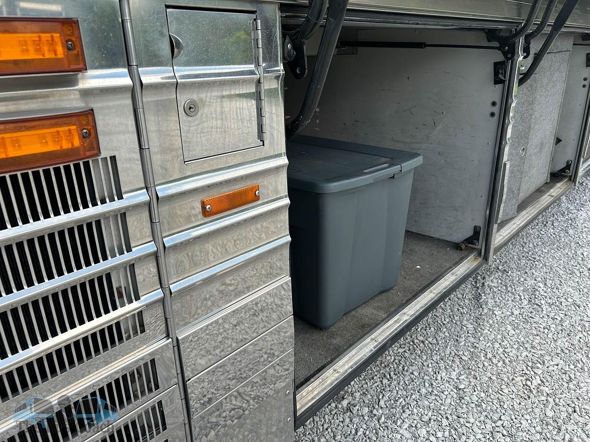 Used 2008 PREVOST XLII