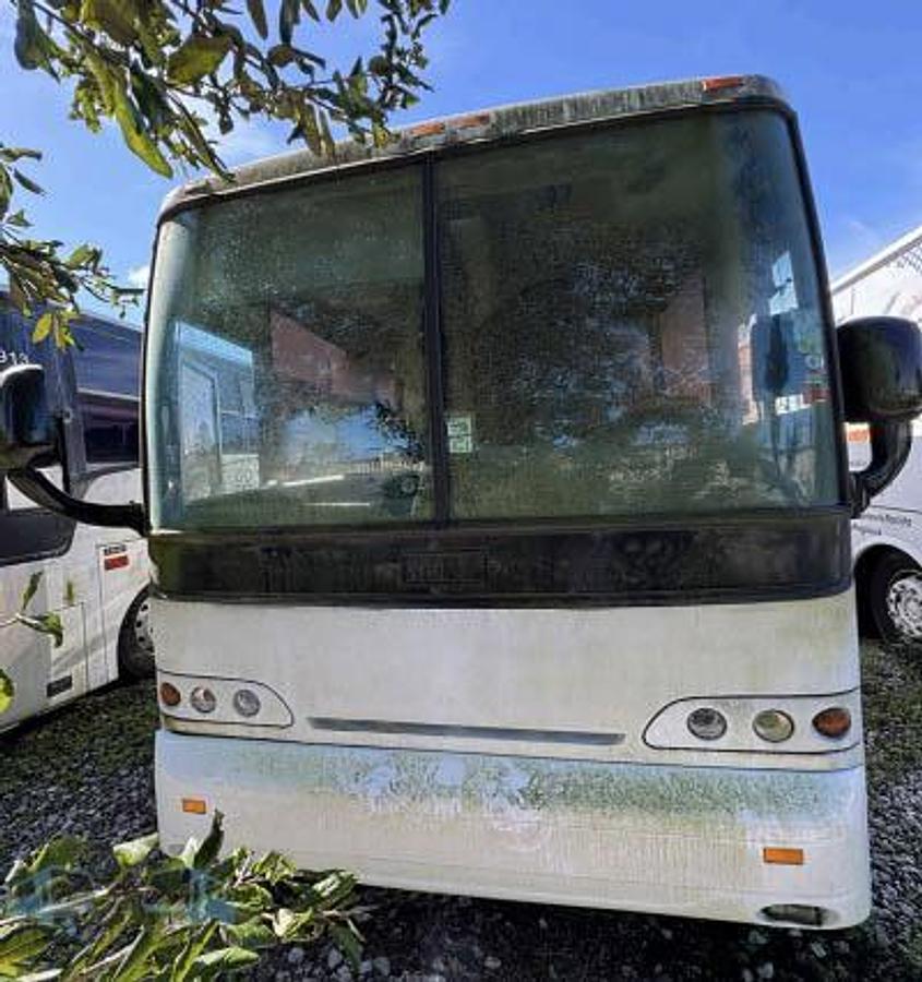 Used 2000 VAN HOOL T2145