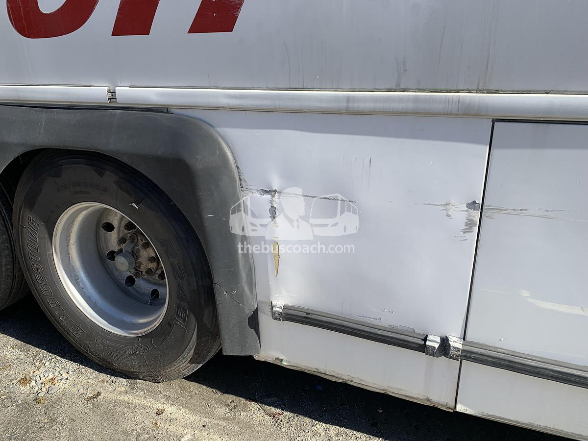 Used 2003 MCI D4500