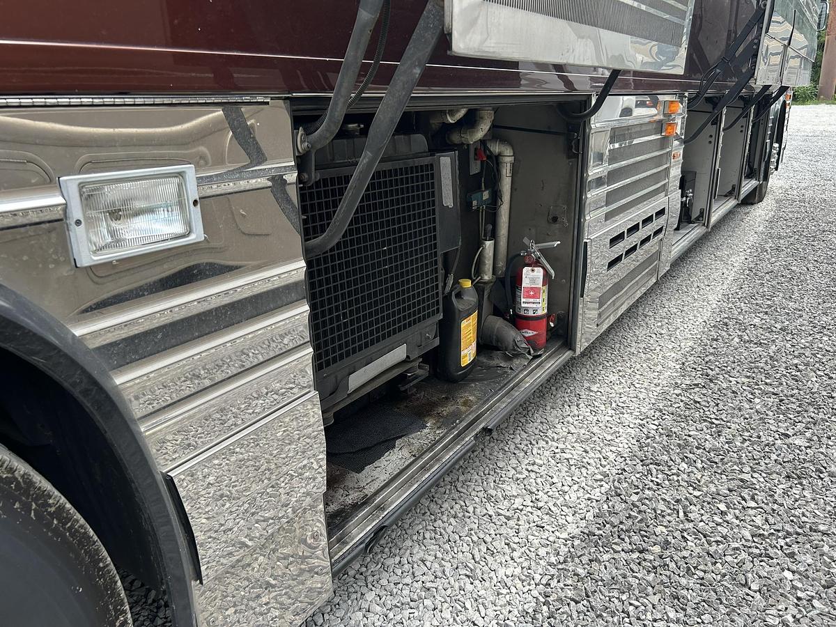 Used 2008 PREVOST XLII