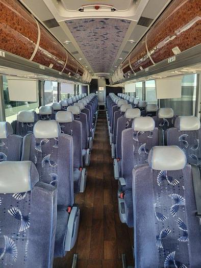 Used 2014 MCI J4500 ADA