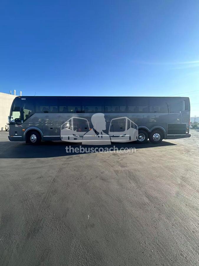 Used 2017 PREVOST H3-45