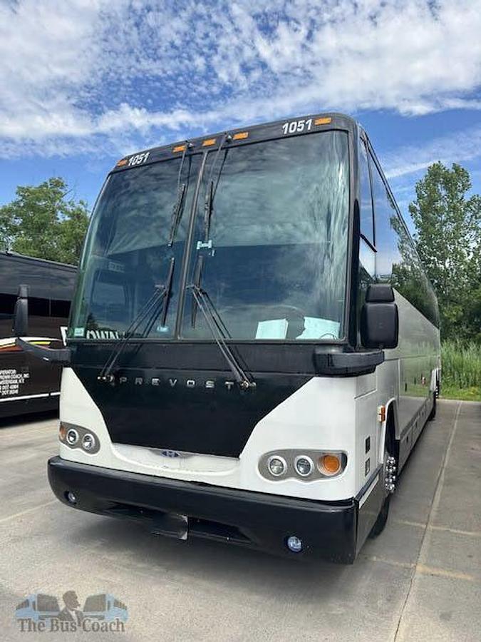 Used 2006 PREVOST H3-45