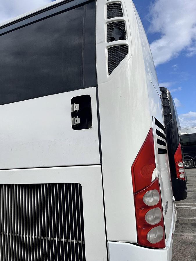 Used 2018 VOLVO 9700