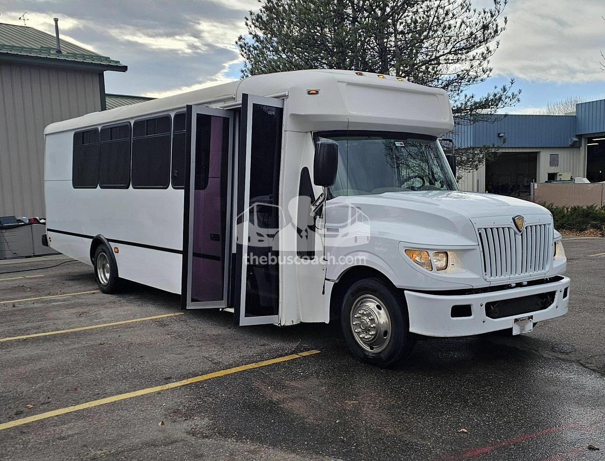Used 2013 IC Bus PC805