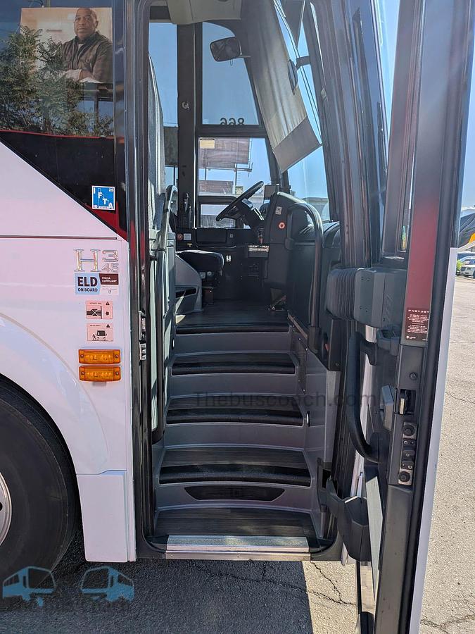 Used 2019 PREVOST H3-45