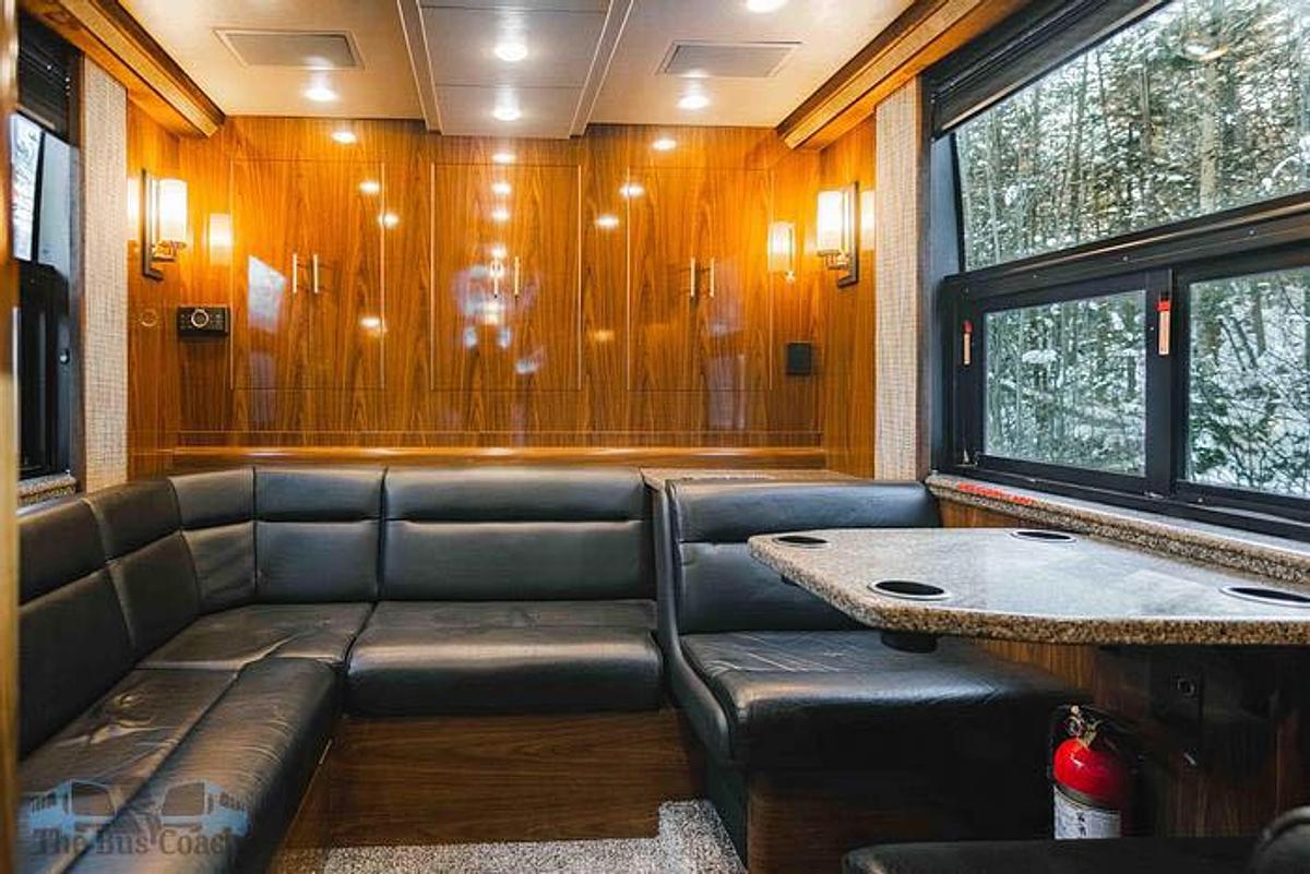 Used 2008 PREVOST XLII