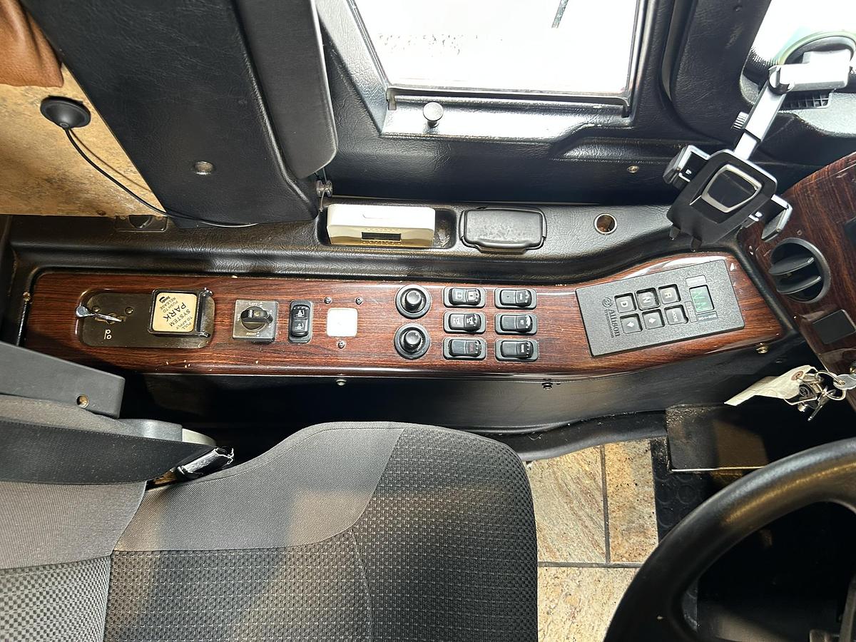 Used 2008 PREVOST XLII