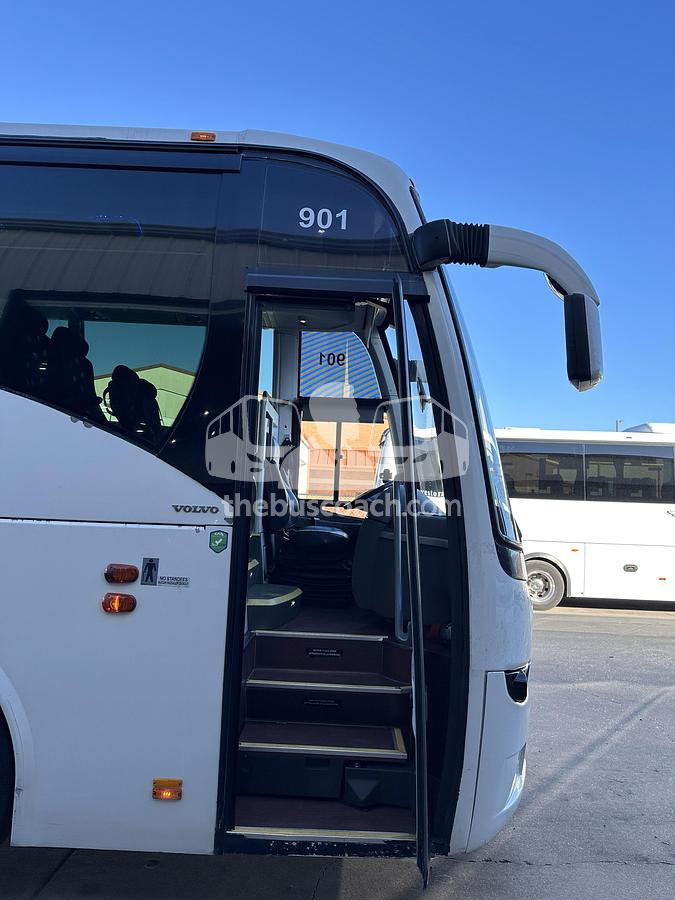 Used 2017 VOLVO 9700