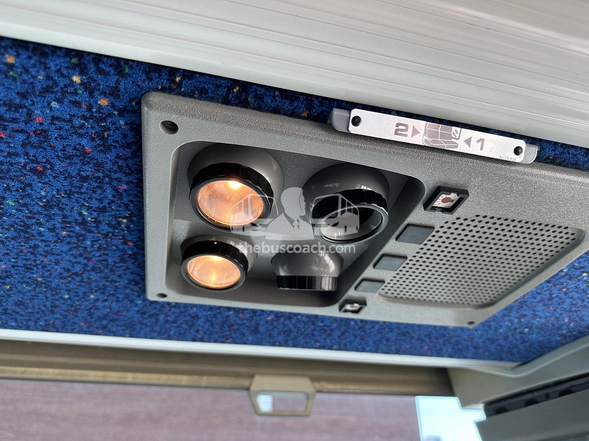 Used 2003 MCI D4500