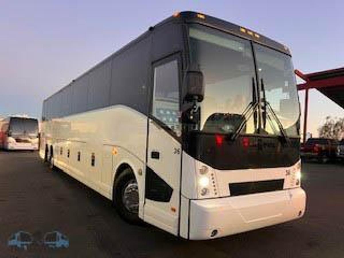 Used 2017 VAN HOOL CX45