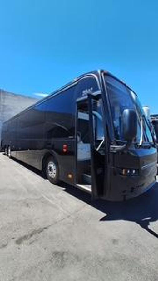 Used 2018 VOLVO 9700 ADA
