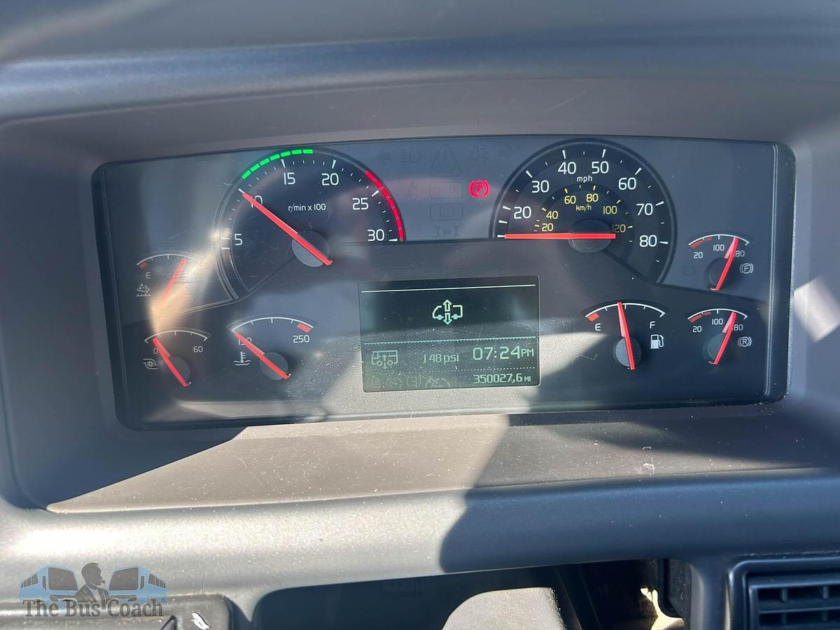 Used 2016 VOLVO 9700