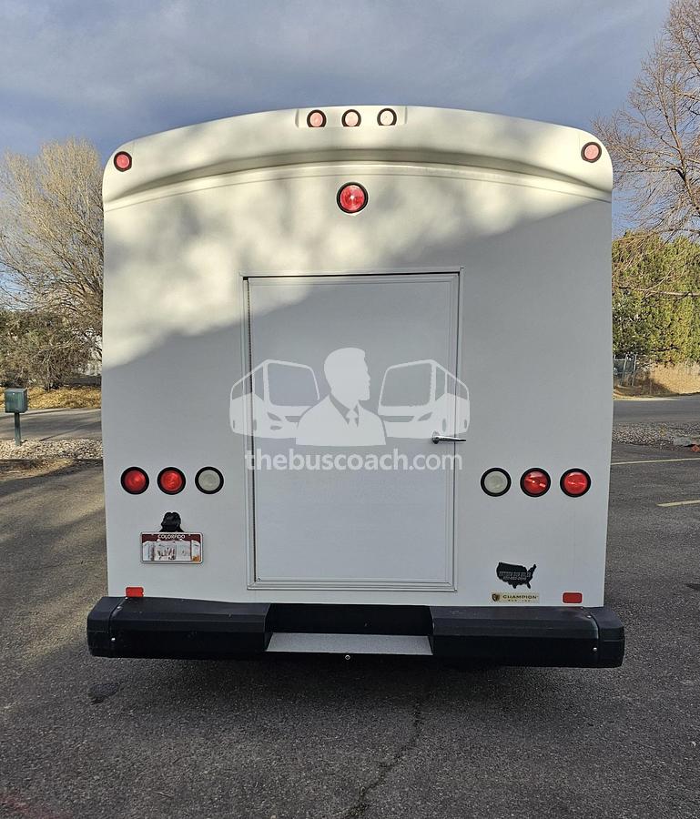 Used 2015 CHAMPION E450 Challenger