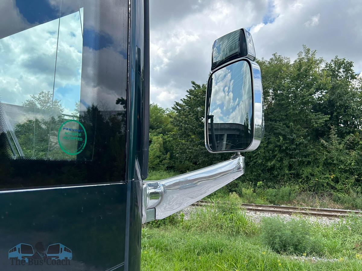 Used 2008 PREVOST XLII