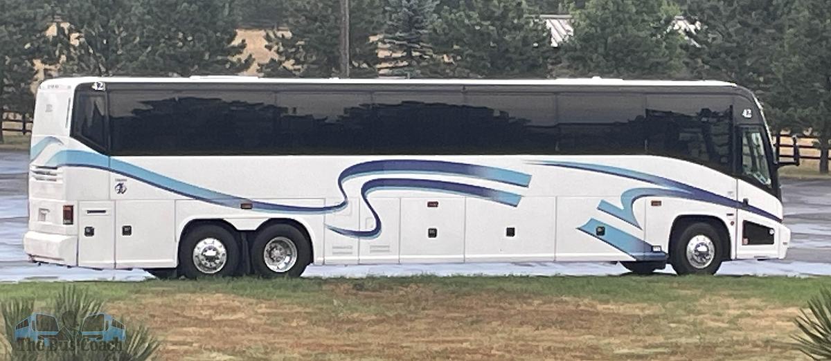 Used 2003 MCI E4500