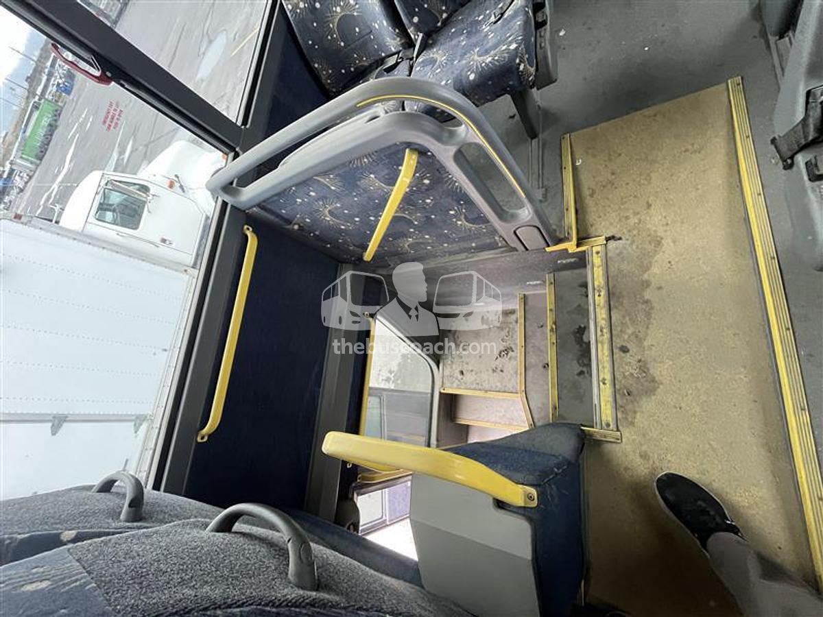 Used 2009 VAN HOOL TD925