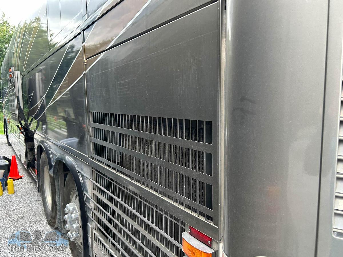 Used 2008 PREVOST XLII