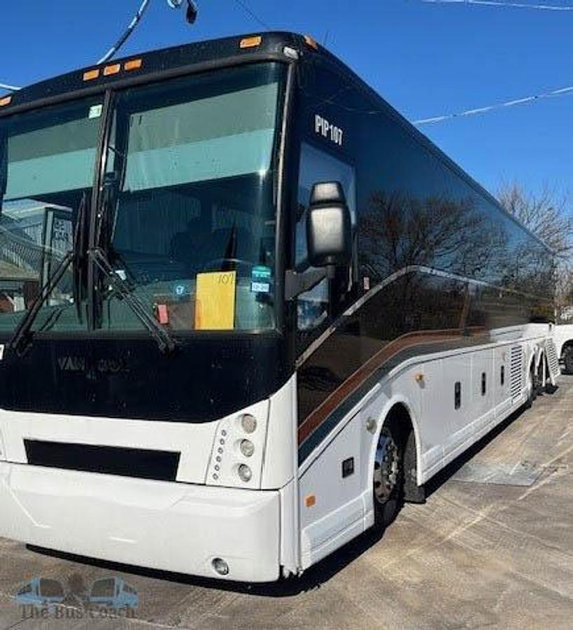 Used 2017 VAN HOOL CX45