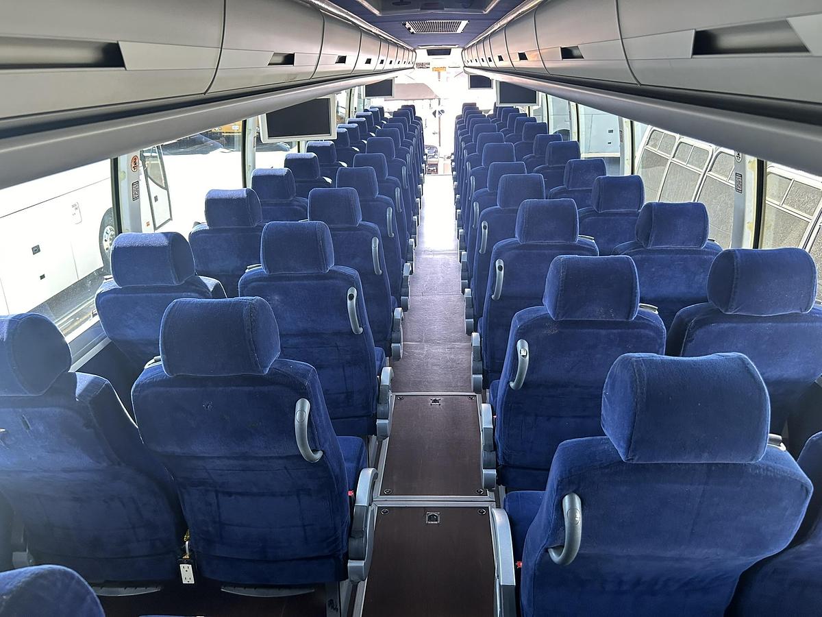 Used 2016 VOLVO 9700