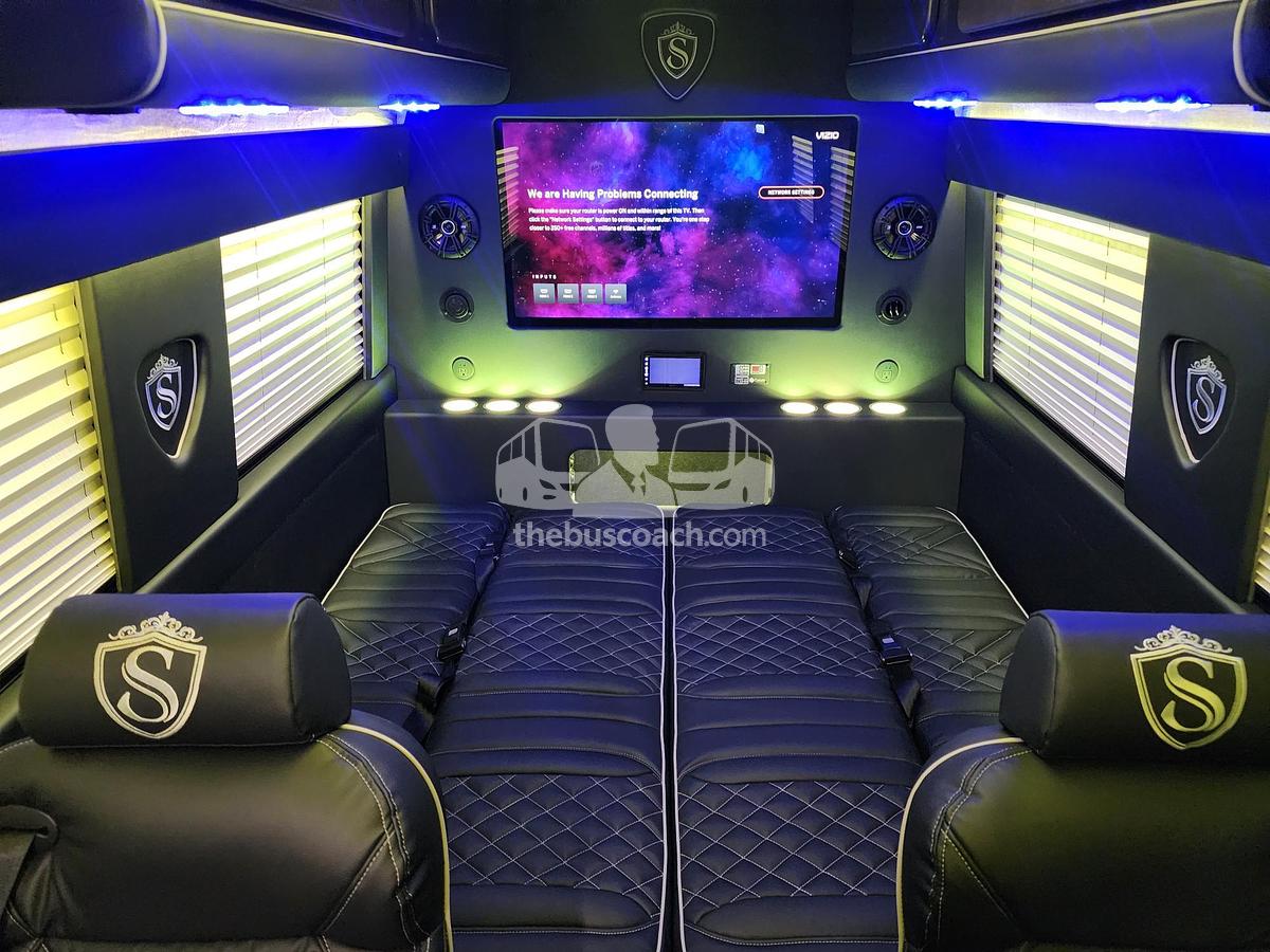 2026 Mercedes Benz 3500 Ext Family