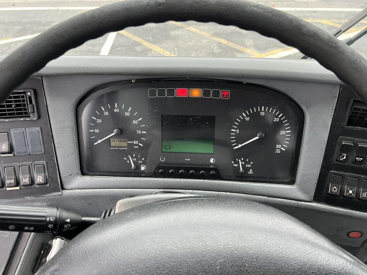 Used 2006 VAN HOOL C2045