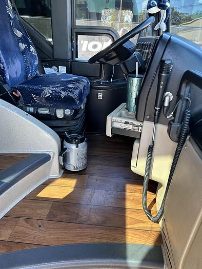 Used 2013 PREVOST H3-45