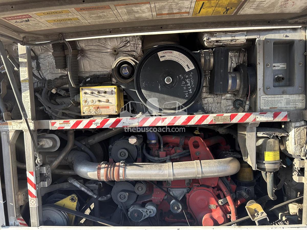 Used 2014 MCI J4500 ADA