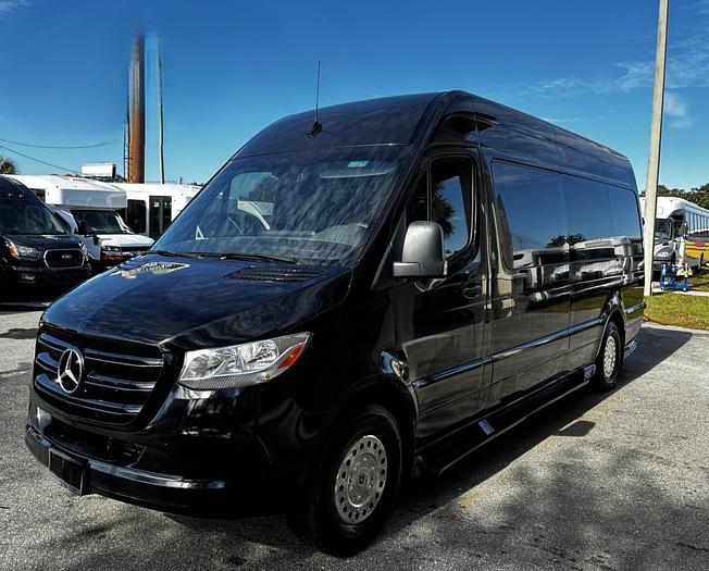Used 2022 MERCEDES BENZ Sprinter 2500