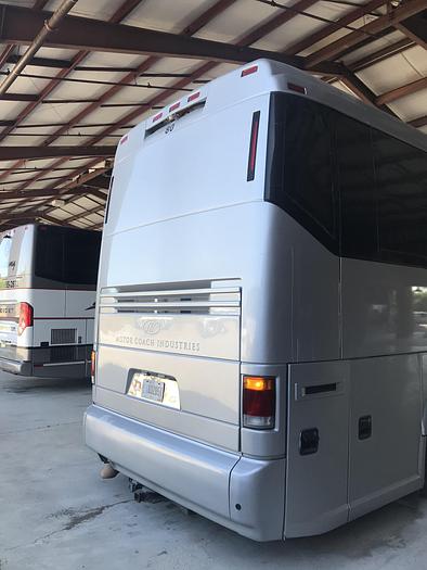 Used 2006 MCI E4500 Conv