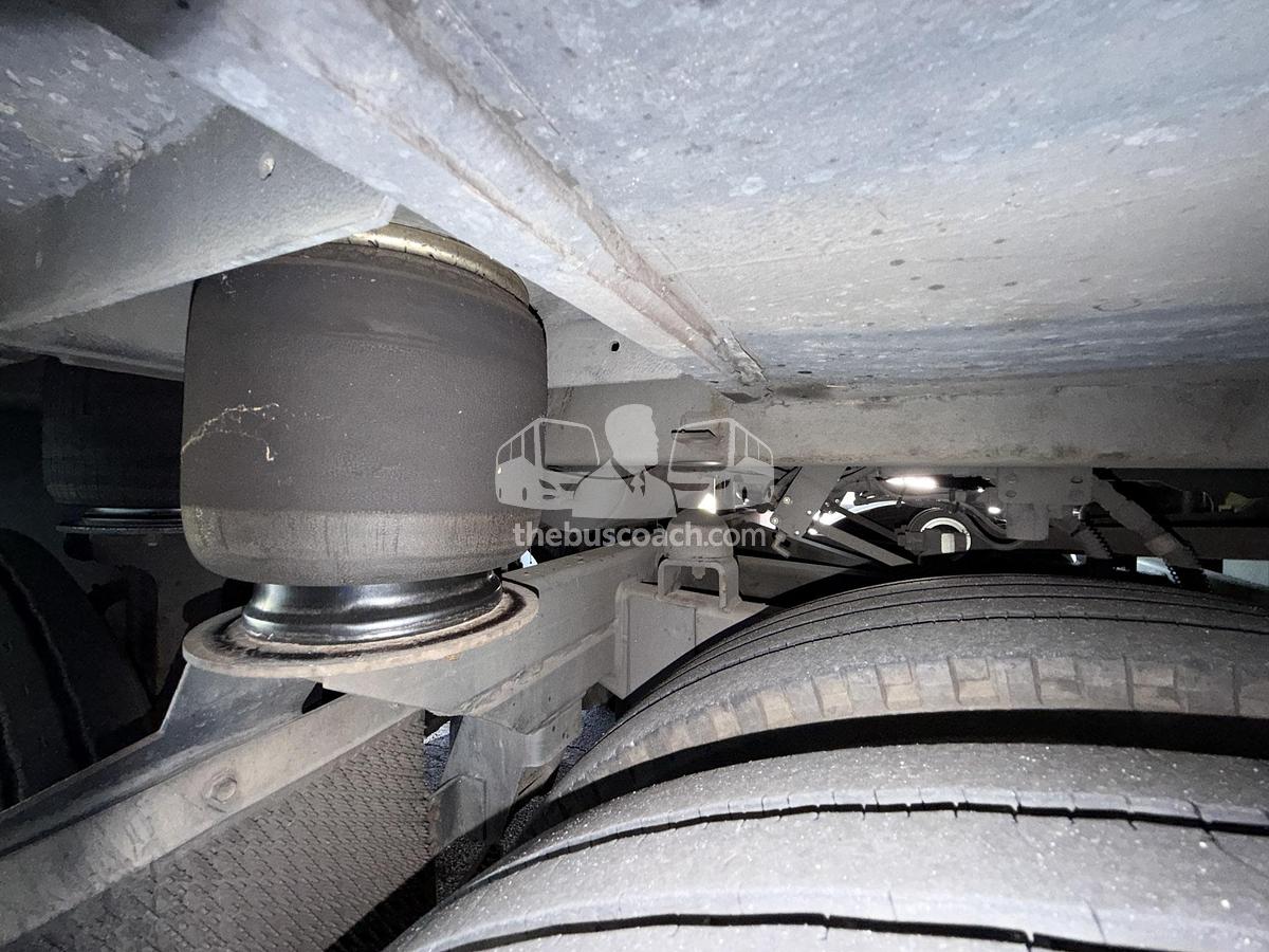 Used 2007 MCI J4500