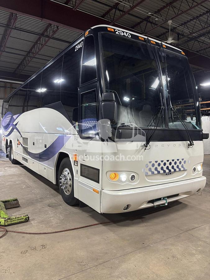 Used 2009 PREVOST H3-41
