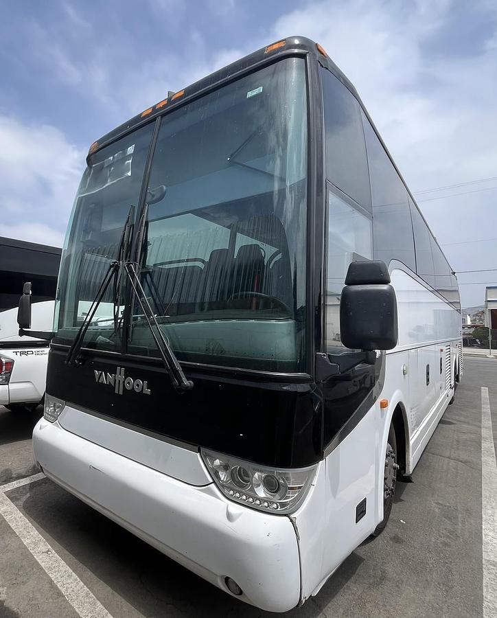 Used 2015 VAN HOOL TX45