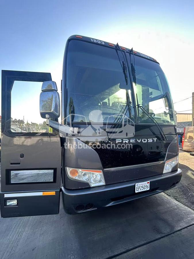 Used 2017 PREVOST H3-45
