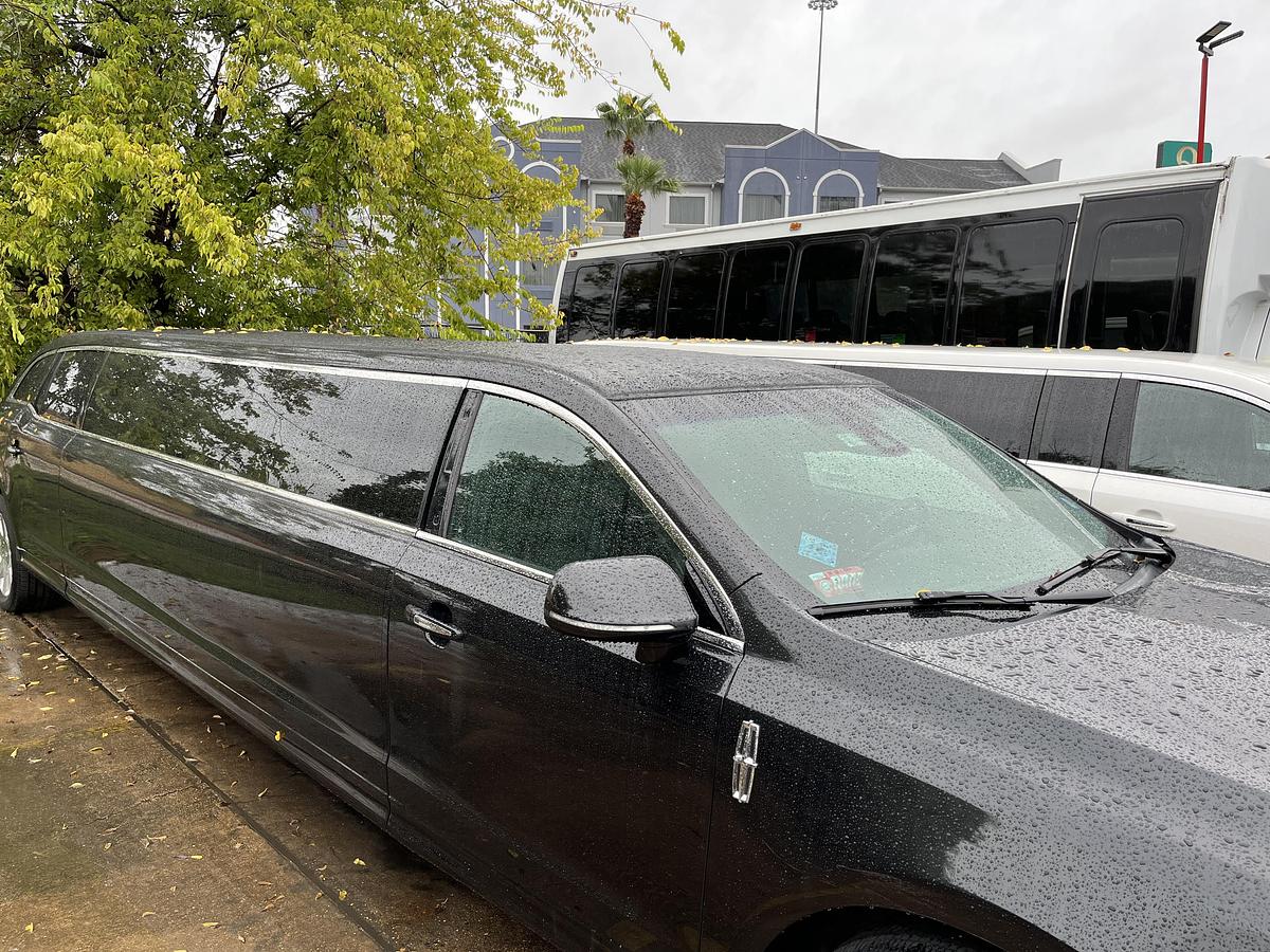 Used 2013 Lincoln MKT