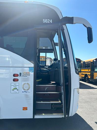 Used 2017 VOLVO 9700