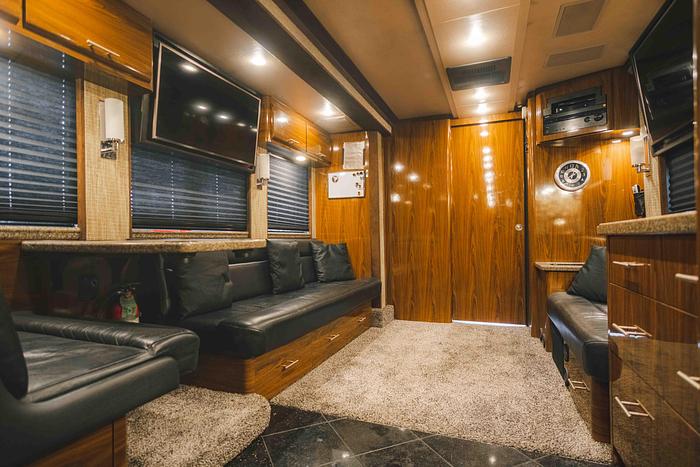 Used 2008 PREVOST XL2 Entertainer